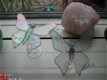 Prachtige Tiffany vlinder op voetje of aan de muur handwerk - 1 - Thumbnail