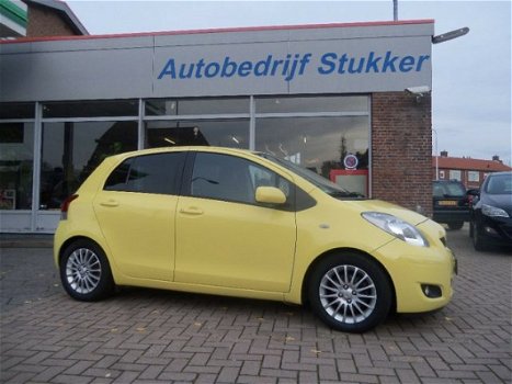 Toyota Yaris - 1.33 VVT-i Special Sport Edition Verlaagd - 1