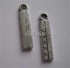 bedeltje/charm gereedschap : lineaal 2 - 24x5 mm