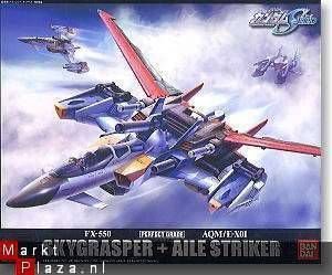 PG 1/60 FX-550 Skygrasper + AQM/E-X01 Aile Striker - 1