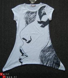 SUPER  PAPILLON T-Shirt  maat 4