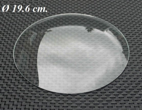 === Bol glas = 19.6 cm. = gebruikt === 28583 - nr. 1
