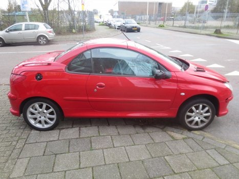 Peugeot 206 CC cabriolet 1.6 2004 Plaatwerk en onderdelen - 2