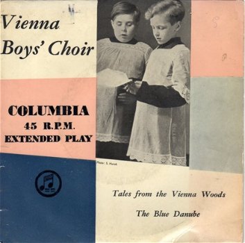 Vienna Boys' Choir : Tales From The Vienna Woods (1965) - 1