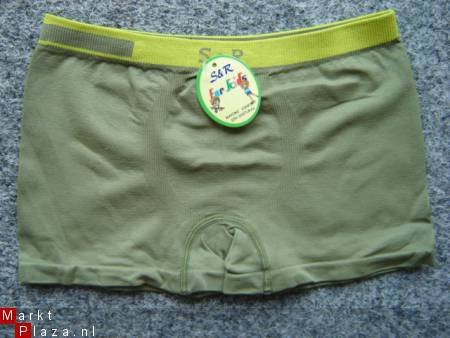 Super stoere naadloze jongens boxers maat 6/8 - 6