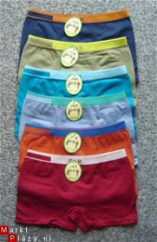 Super stoere naadloze jongens boxers maat 6/8 - 8