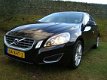 Volvo V60 - 1.6 T3 MOMENTUM BUSINESS-PRO-NAVI-LEDER-INSCR.EMBERBLACK - 1 - Thumbnail