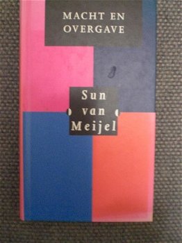 Macht en overgave Sun van Meijel - 1