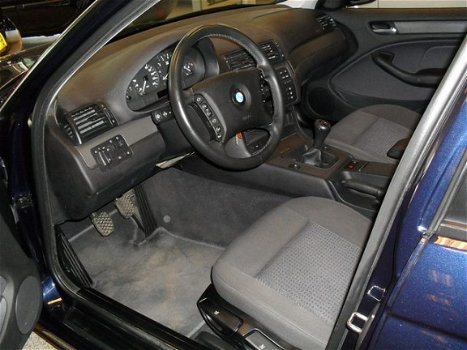 BMW 3-serie - 318I EXECUTIVE - 1