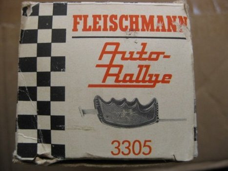 Fleischmann snelheidsregelaar groot met rembeïnvloeding in ovp 3305 (geel) - 1