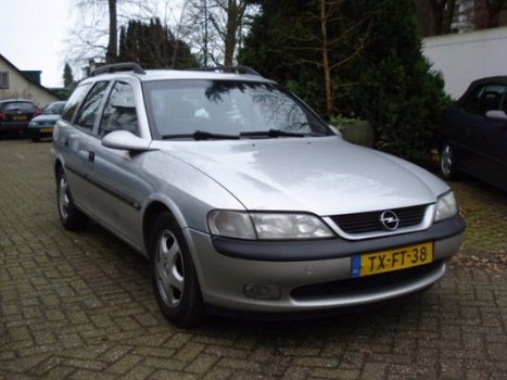 Opel Vectra Wagon - STATION1.8I-16V GL YOUNG - 1