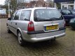 Opel Vectra Wagon - STATION1.8I-16V GL YOUNG - 1 - Thumbnail