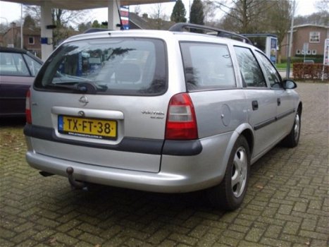 Opel Vectra Wagon - STATION1.8I-16V GL YOUNG - 1