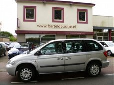 Chrysler Voyager - 2.4I SE LUXE 7-PERS