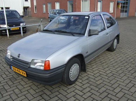 Opel Kadett - 1.3 NB S6 - 1