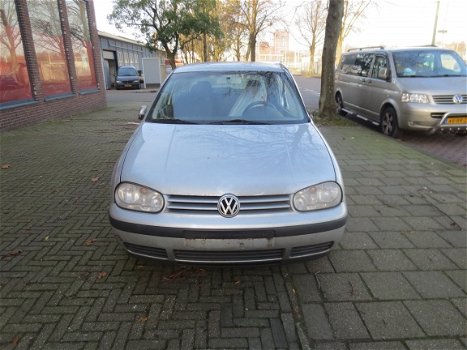 Volkswagen Golf 4 1.6 2000 Plaatwerk Kleurcode LA7W - 3