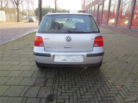 Volkswagen Golf 4 1.6 2000 Plaatwerk Kleurcode LA7W - 4