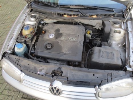 Volkswagen Golf 4 1.6 2000 Plaatwerk Kleurcode LA7W - 5