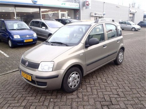 Fiat Panda - 1.2 69pk Active Italia 150 Airco Trekhaak - 1