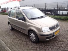 Fiat Panda - 1.2 69pk Active Italia 150 Airco Trekhaak