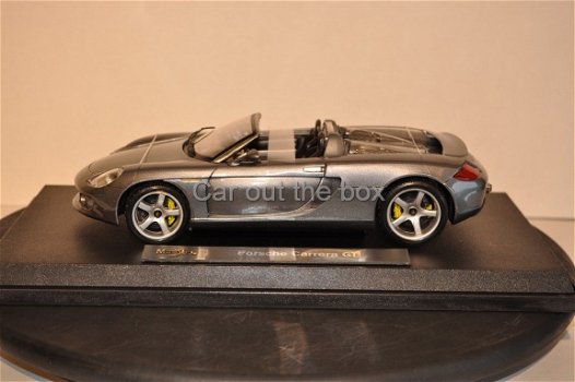 Porsche Carrera GT grijs 1:18 Maisto - 2