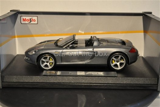 Porsche Carrera GT grijs 1:18 Maisto - 6