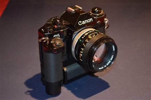 Komplete set Canon fotoapparatuur F-1 en A-1 in nieuwstaat - 2