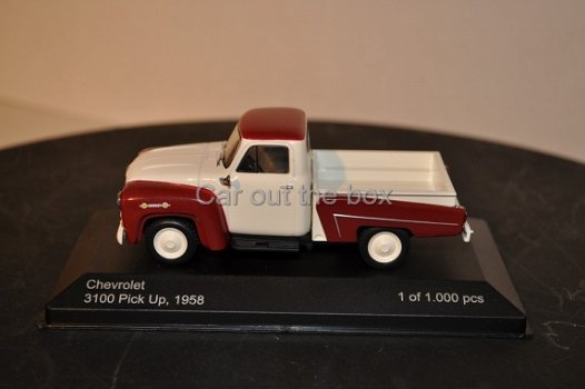 Chevrolet 3100 wit/rood 1:43 Whitebox - 2