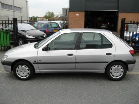 Peugeot 306 - 1.9 XRD - 1