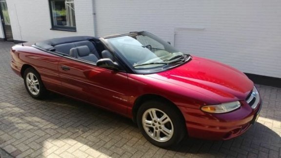 Chrysler Stratus - 2.0i LE Convertible - 1