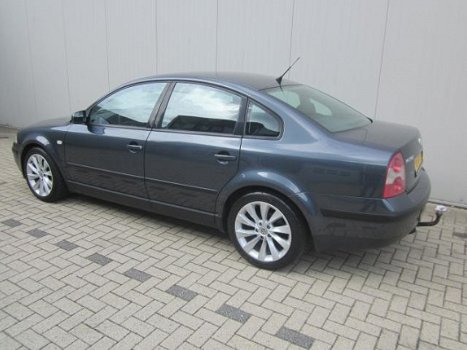 Volkswagen Passat - 1.9 TDI H5 in nieuwstaat - 1