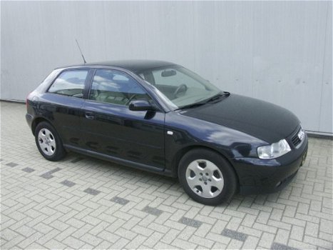 Audi A3 - 1.9 TDI Ambiente - 1