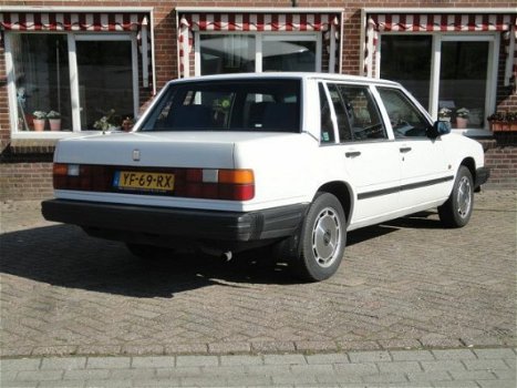 Volvo 740 - 2.3 GLE Overdrive - 1