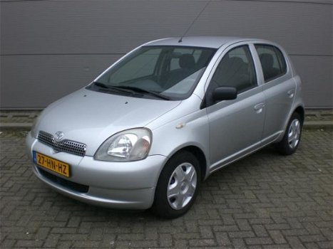 Toyota Yaris - 1.3-16V VVT-i Sol - 1