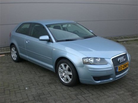 Audi A3 - 1.9 TDIe Attraction Business Edition - 1