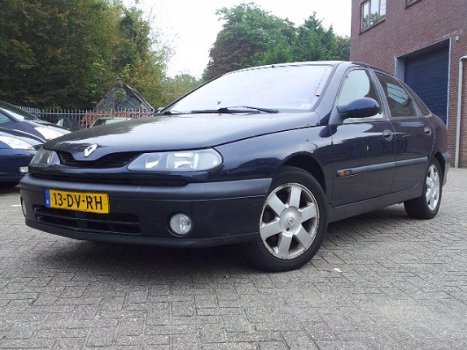 Renault Laguna - 2.0 RXT - 1