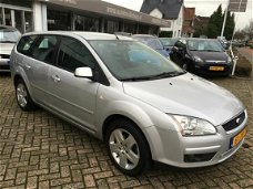 Ford Focus Wagon - 1.6-16V Ambiente