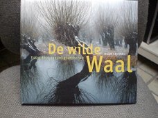 De wilde Waal Traag door oneindig landschap Huub Smeding