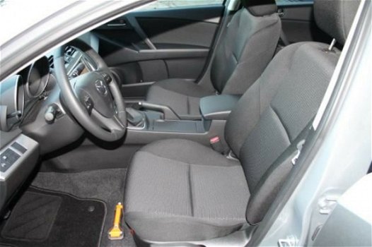 Mazda 3 - 3 1.6 Business sedan/2014/Navi/Cruise controle - 1
