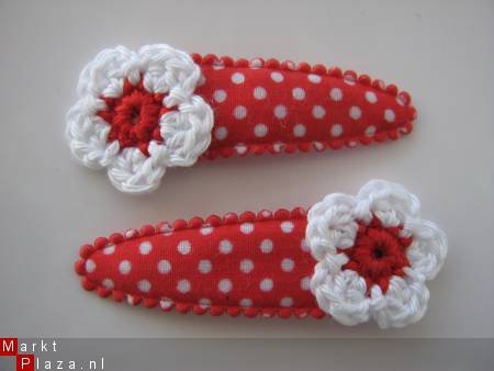 ** Haarspeldjes polkadot rood - nr. 1