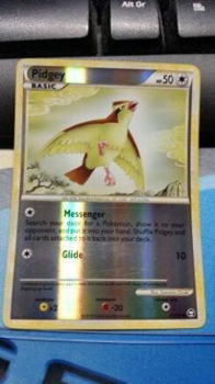 Pidgey 71/102 (reverse) HS Triumphant Nearmint - 1