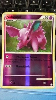 Nidoran 70/102 (reverse) HS Triumphant nearmint - 1