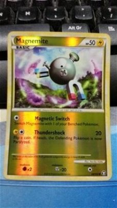 Magnemite  68/102 (reverse) HS Triumphant nearmint