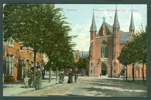 HAARLEM Kleverpark met kerk van het Heilig Hart (Haarlem 1914) - 1
