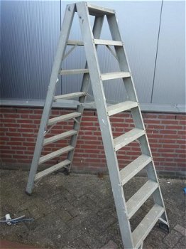 dirks trap 2x8 treden 1,90 mtr hoog - 2