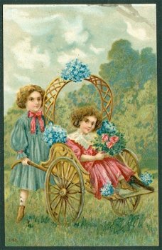 KIND Bloemenmeisjes met kar, reliëfkaart (Beetgumermolen & Roordahuizum 1910) - 1