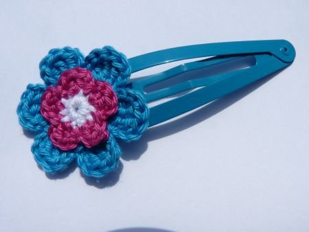 ** Grote haarclip met gehaakte bloem (turquoise) - nr. 1