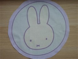 ** Rond quilt block / knutsellapje Nijntje (lila/lichtblauw)