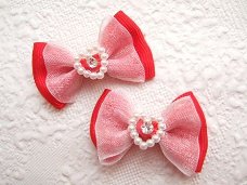 Schattig strikje met een parel hartje met strass ~ 4 cm ~ Rood