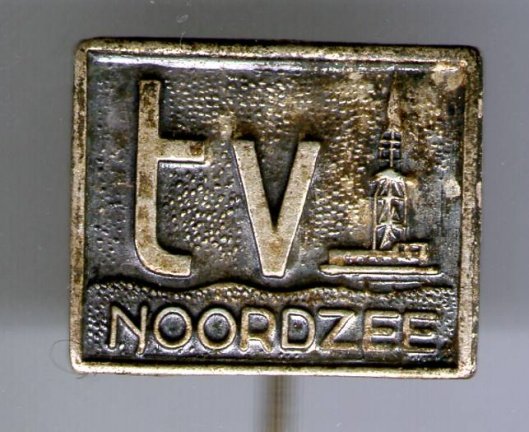 TV Noordzee zilverkleurig omroep speldje ( BOEK 1 NR_136 ) - nr. 1